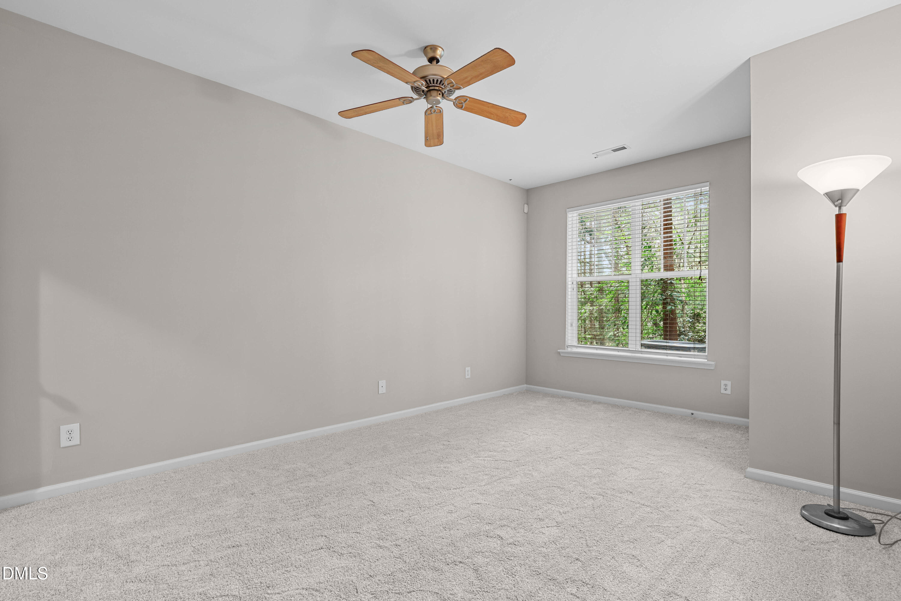 5813 Cameo Glass Way