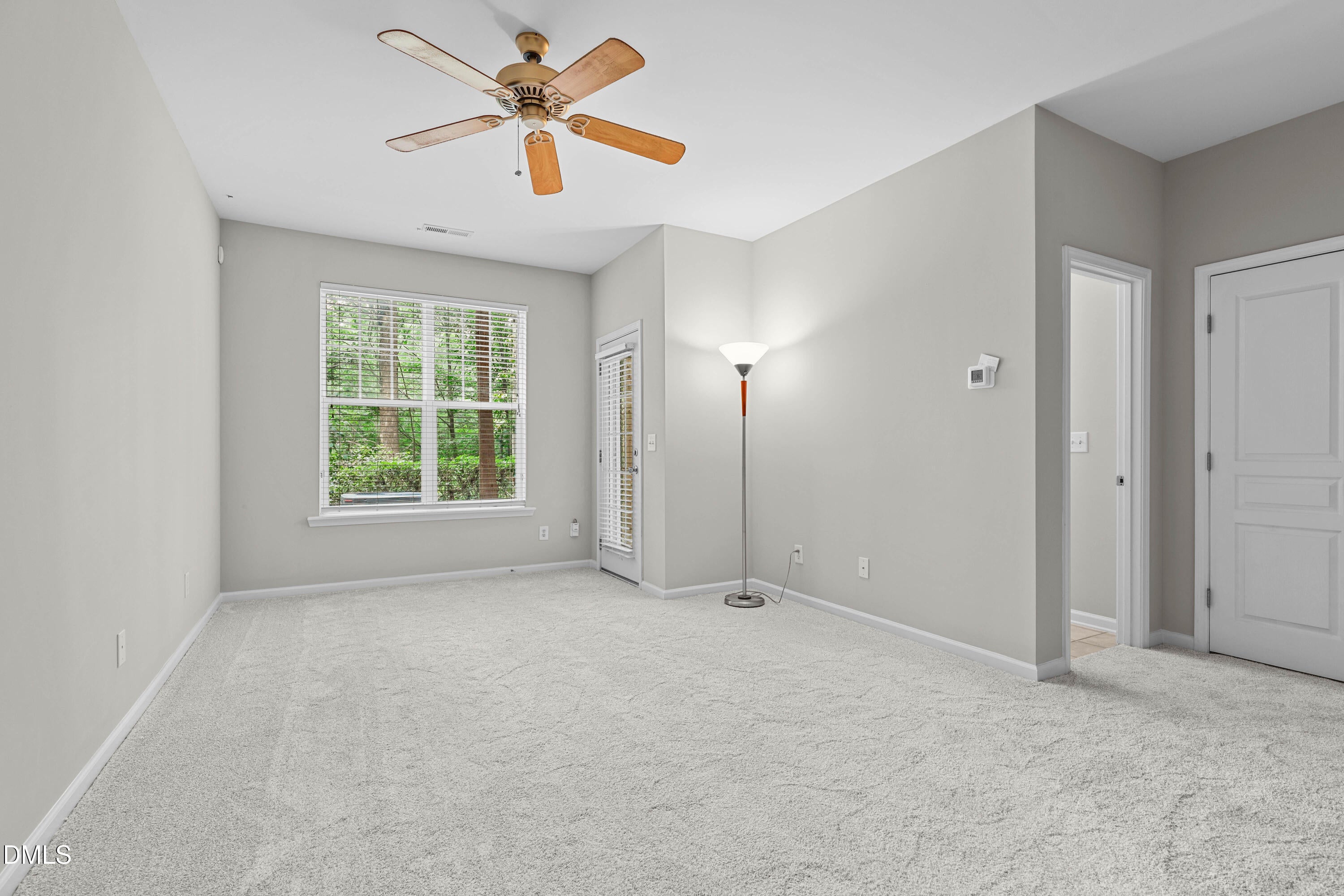 5813 Cameo Glass Way