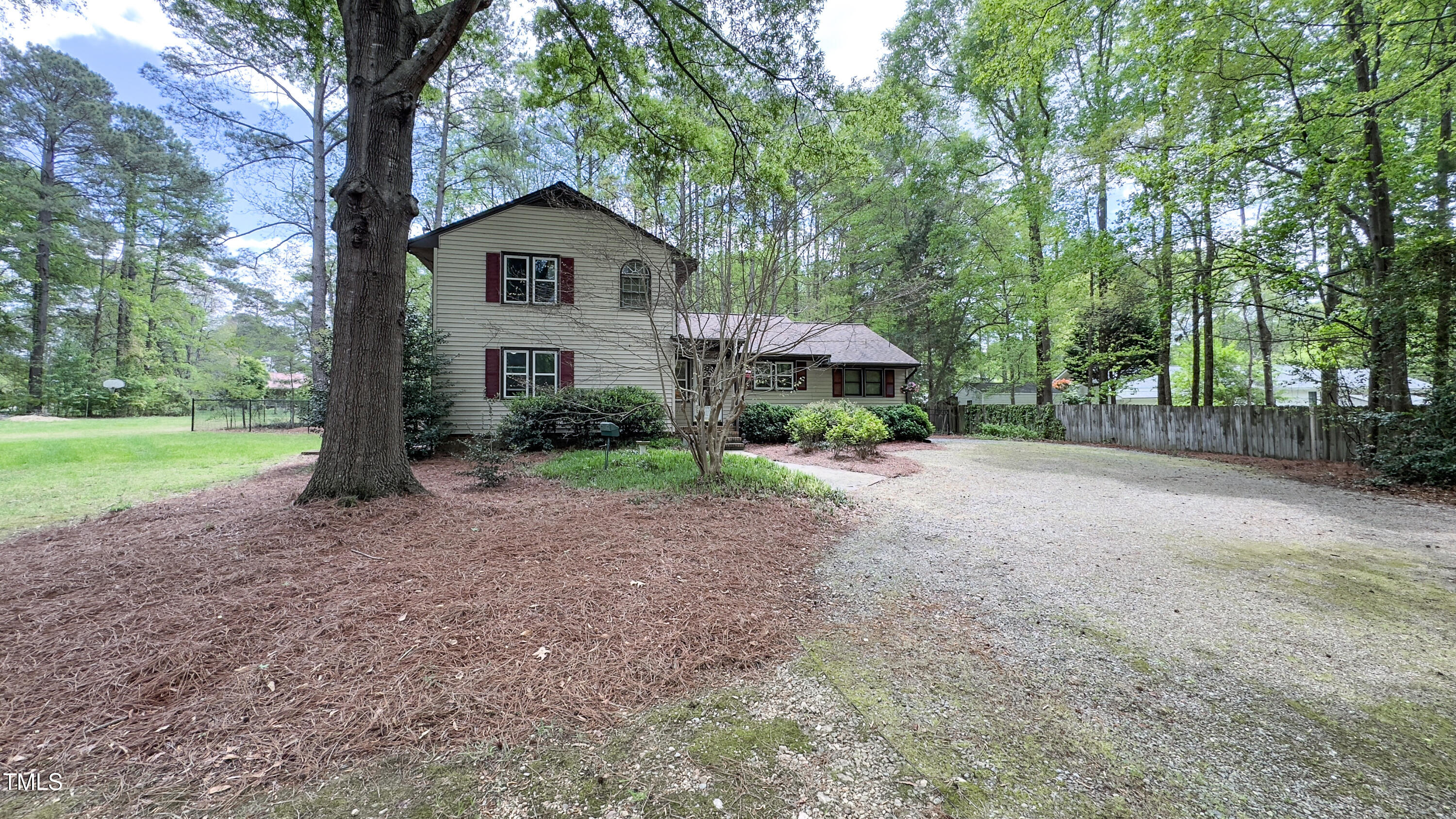 5728 Carriagehouse Court