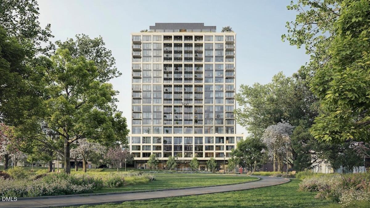 217 W Martin Street 8 D