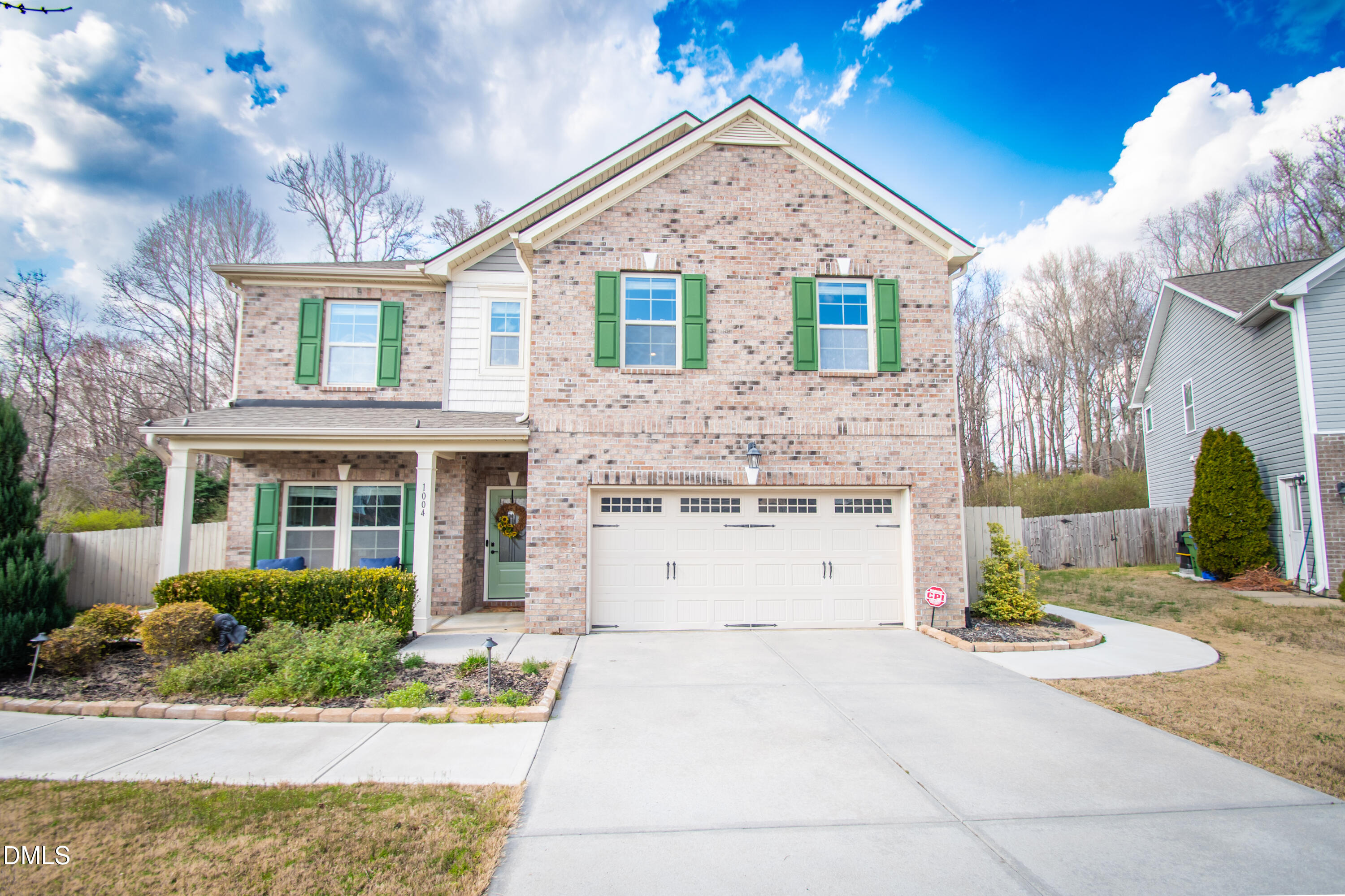 1004 Ledgemont Court