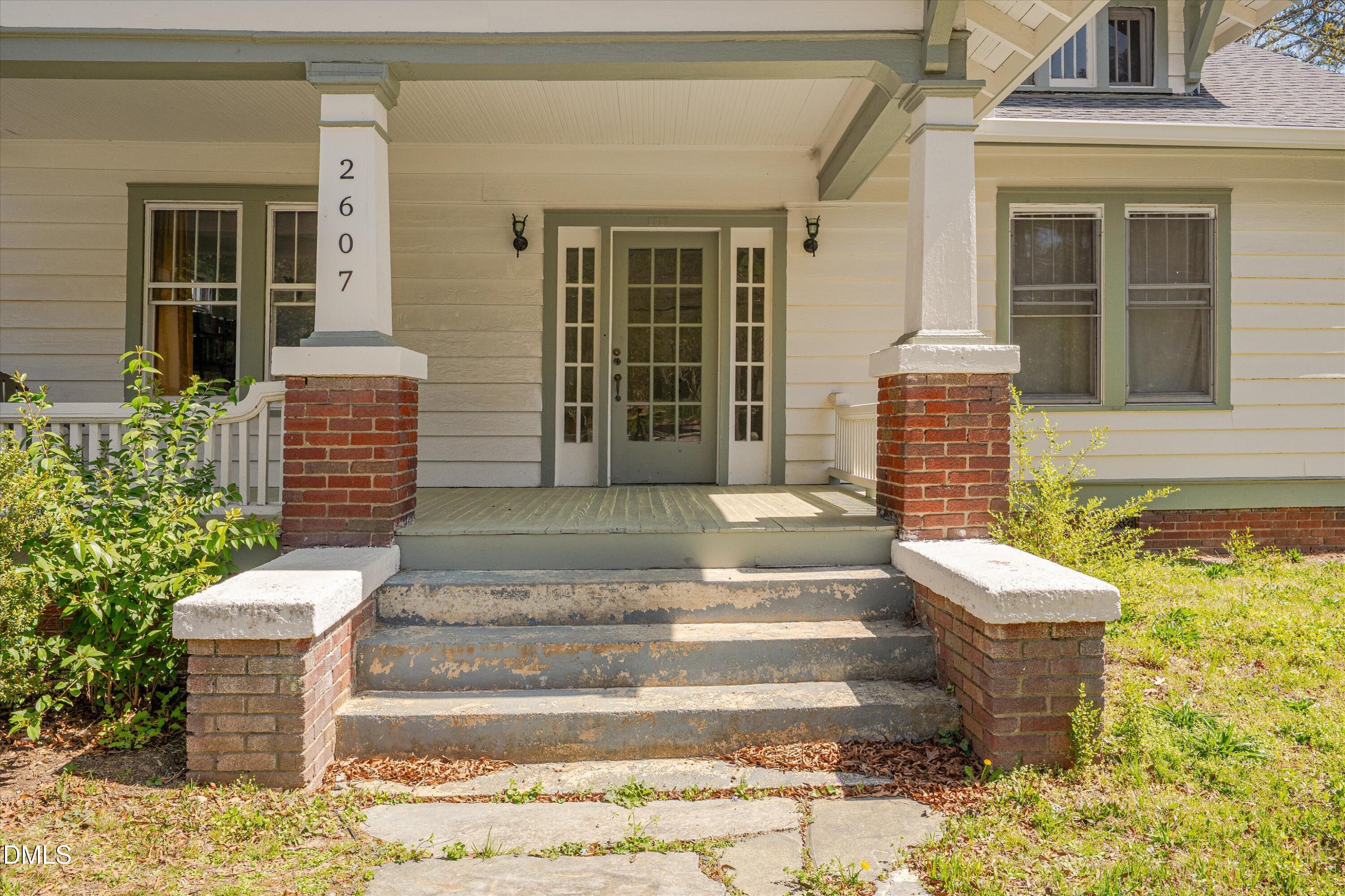 2607 Chapel Hill Road