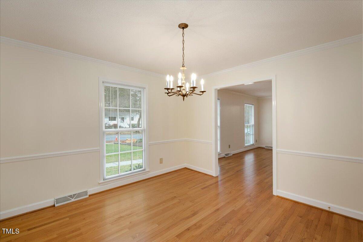 908 Glen Eden Drive