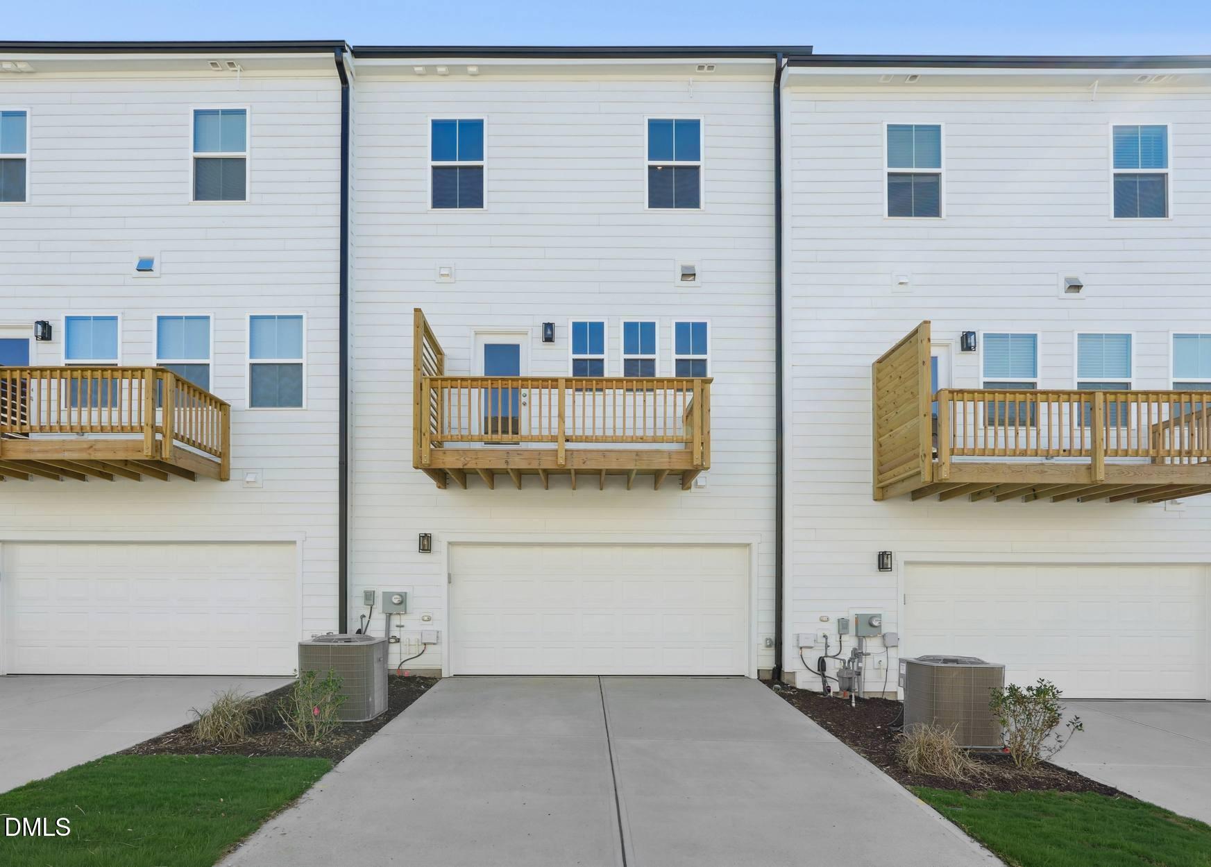 1053 Zelkova Lane