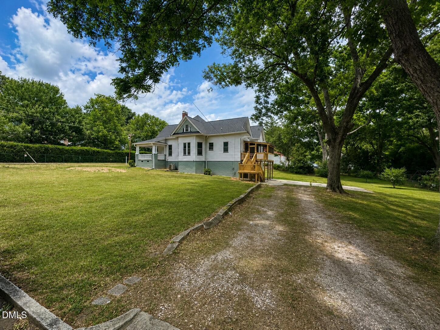 202 Forest Avenue