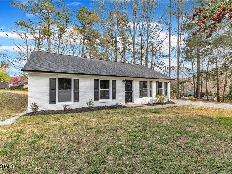 1017 E Club Boulevard