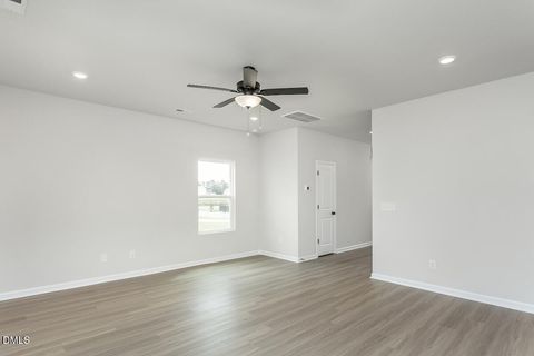 15 Empress Street Broadway NC 27505