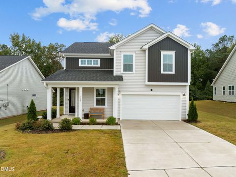 Photo of 128 N Davinhall Drive N, Fuquay Varina, NC 27526 (MLS # 10160367)