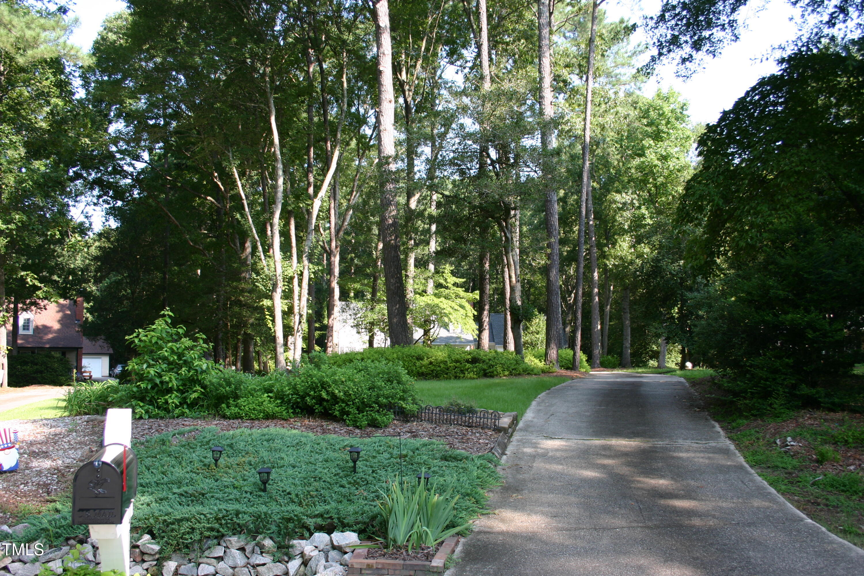 7401 Walnut Grove Lane