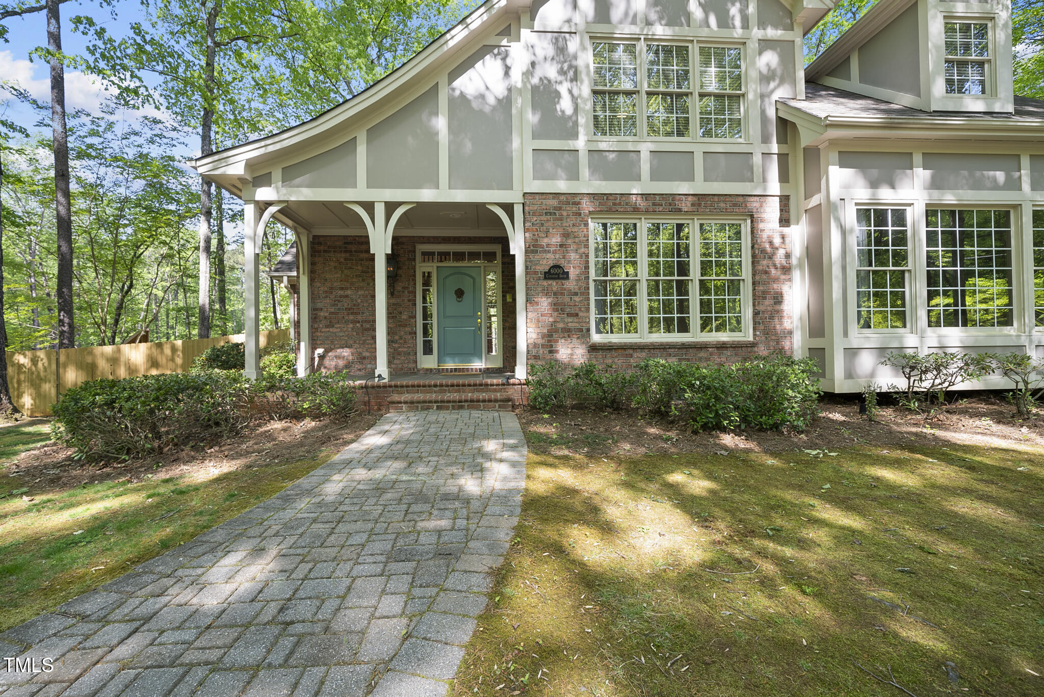 6000 Canadero Drive