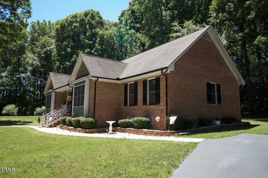 946 Cooke Road