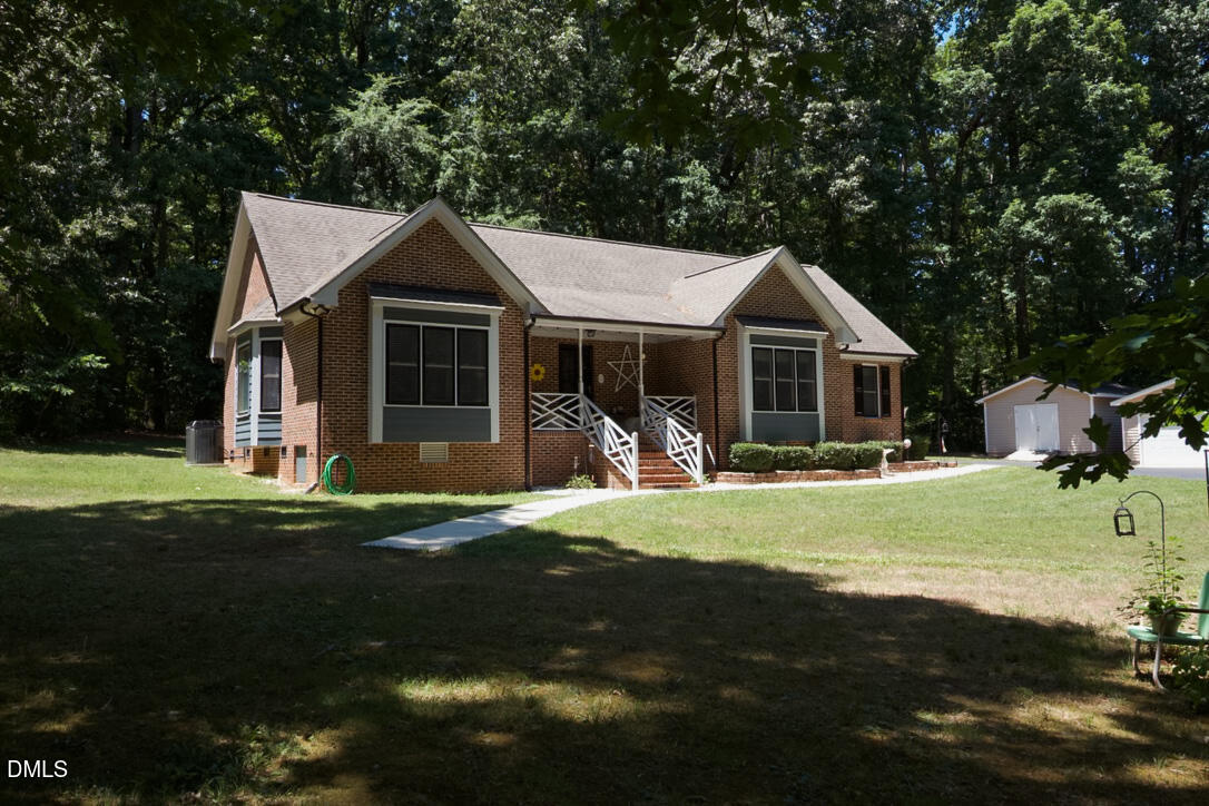 946 Cooke Road