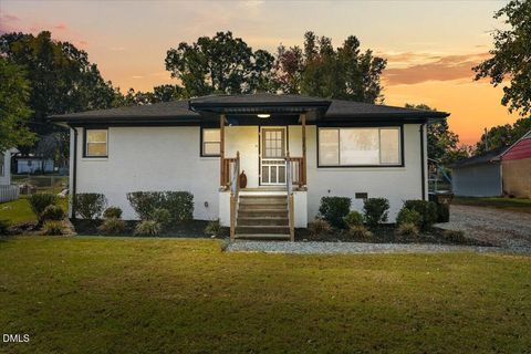 2107 Wilkins Street Burlington NC 27217