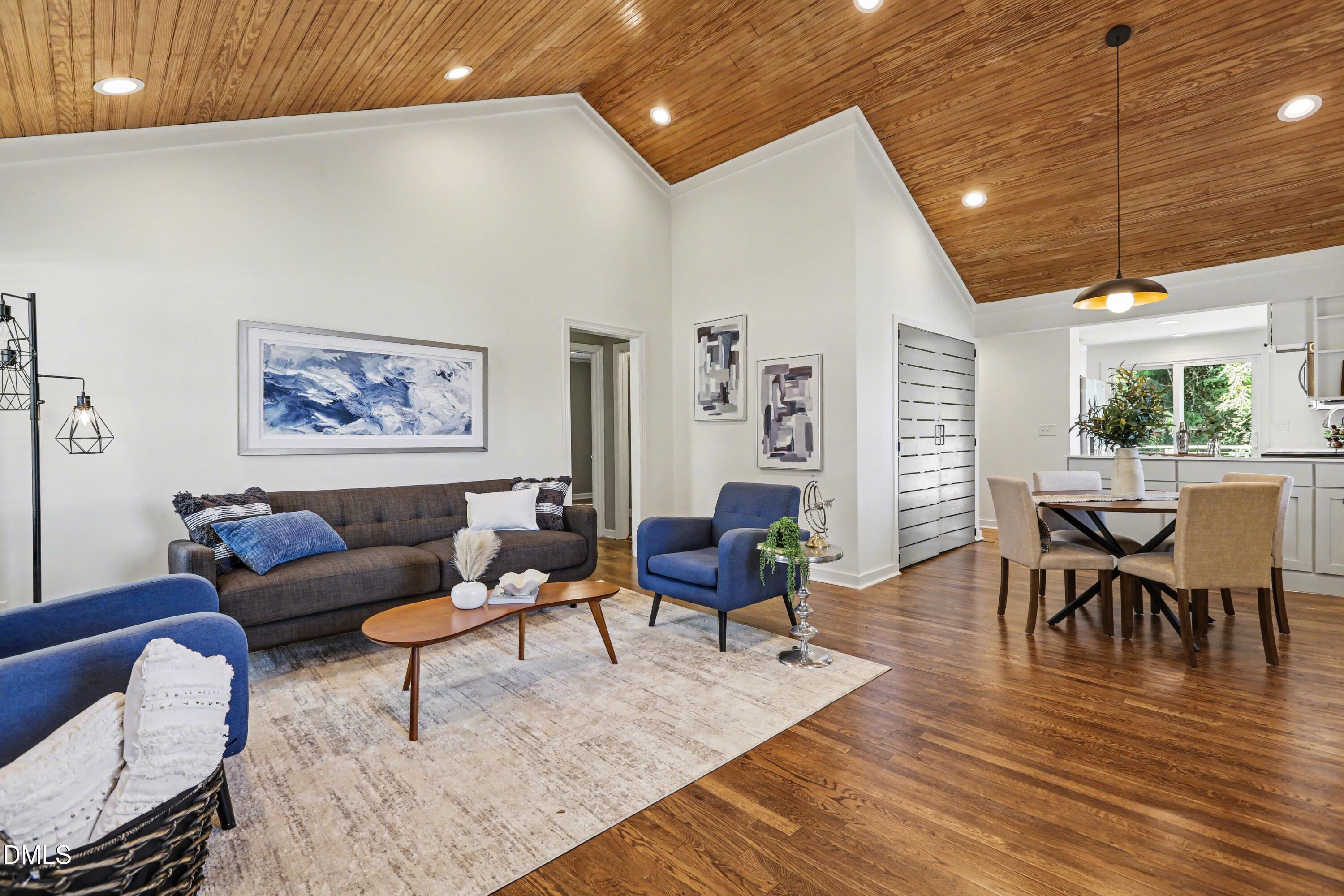 106 Plainview Avenue