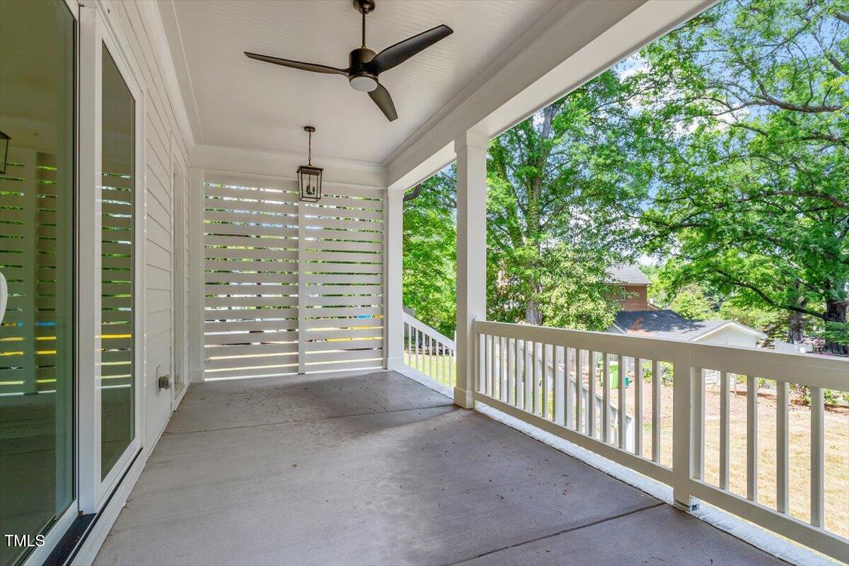 3302.5 Hall Place
