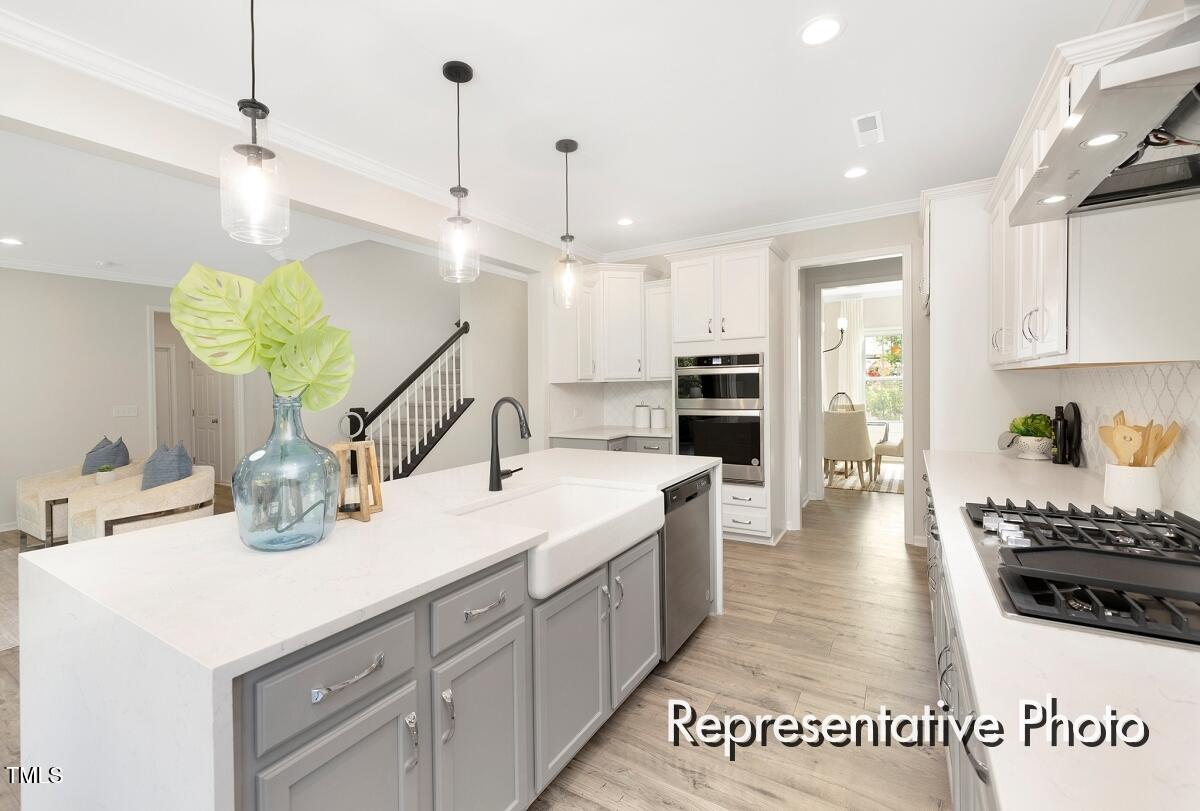 7304 Livestock Road 31 Triad