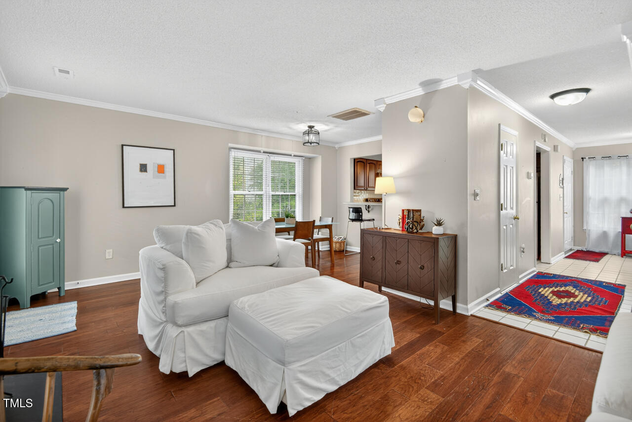 116 Long Shadow Place
