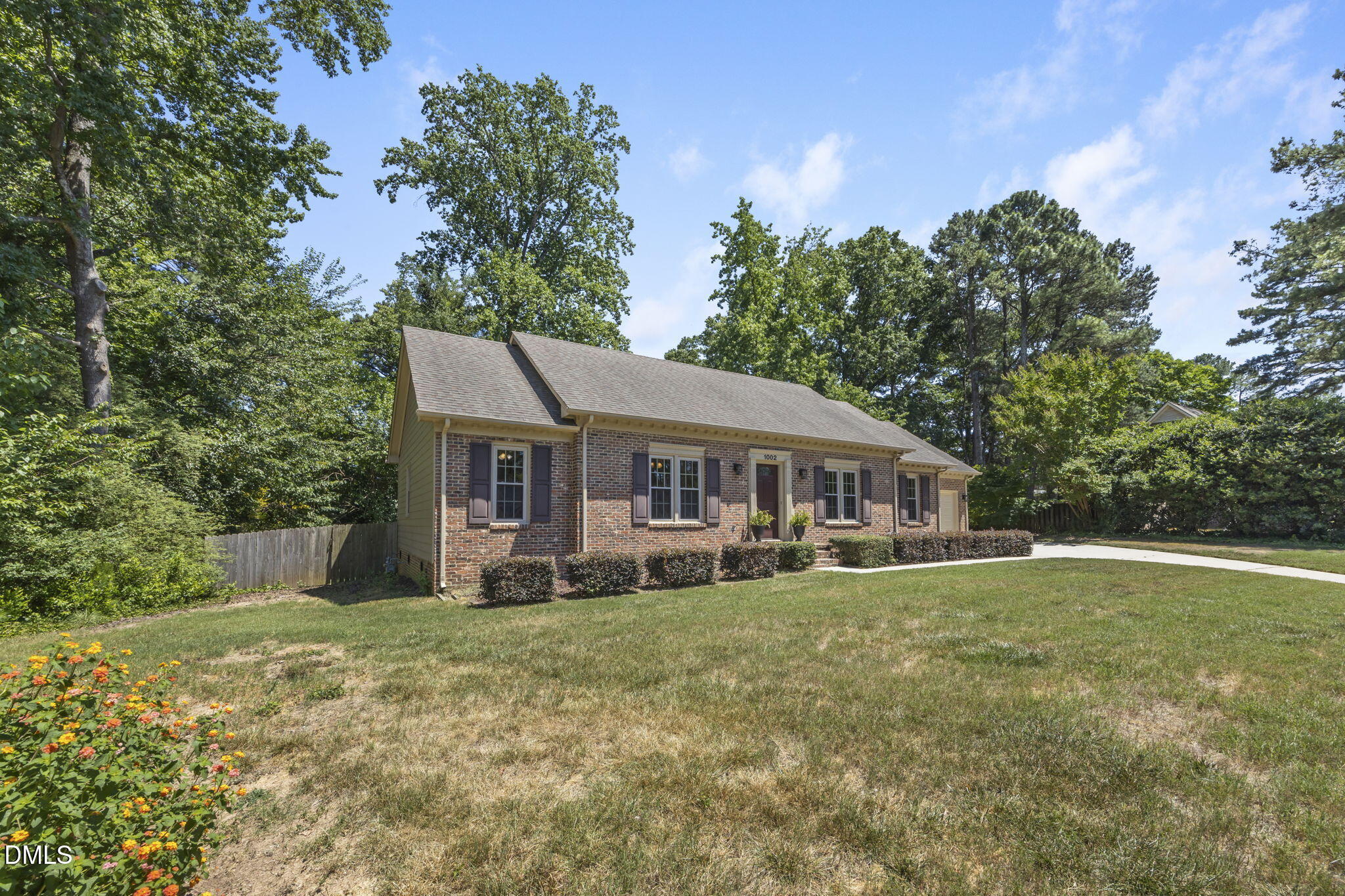 1002 Fair Oaks Lane