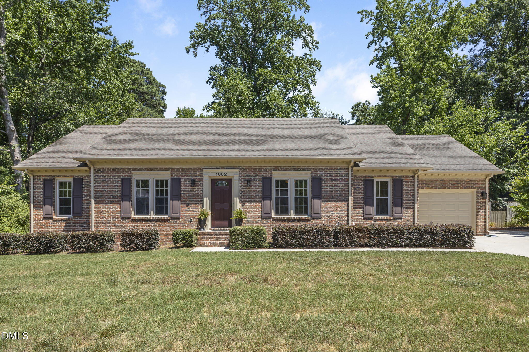 1002 Fair Oaks Lane