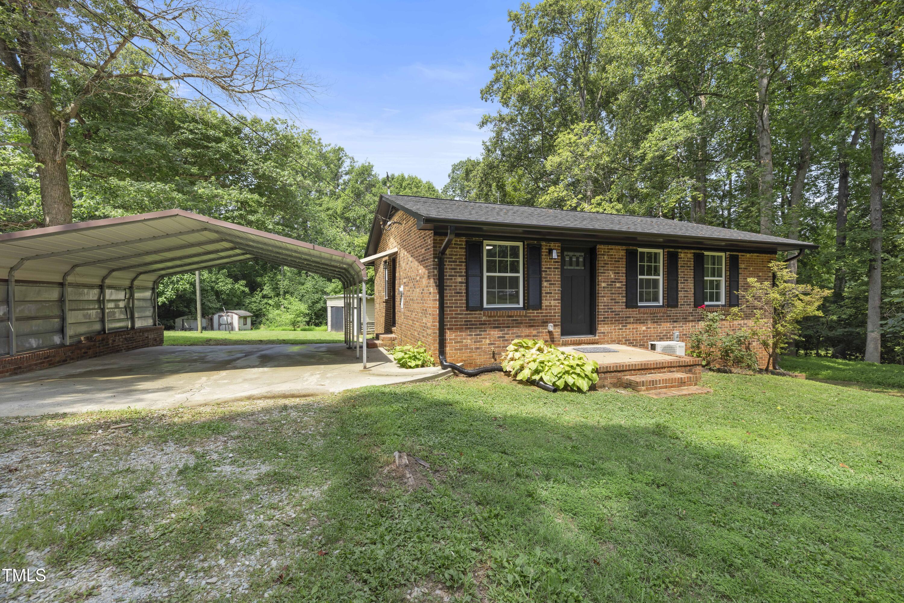 437 Woodsdale Road