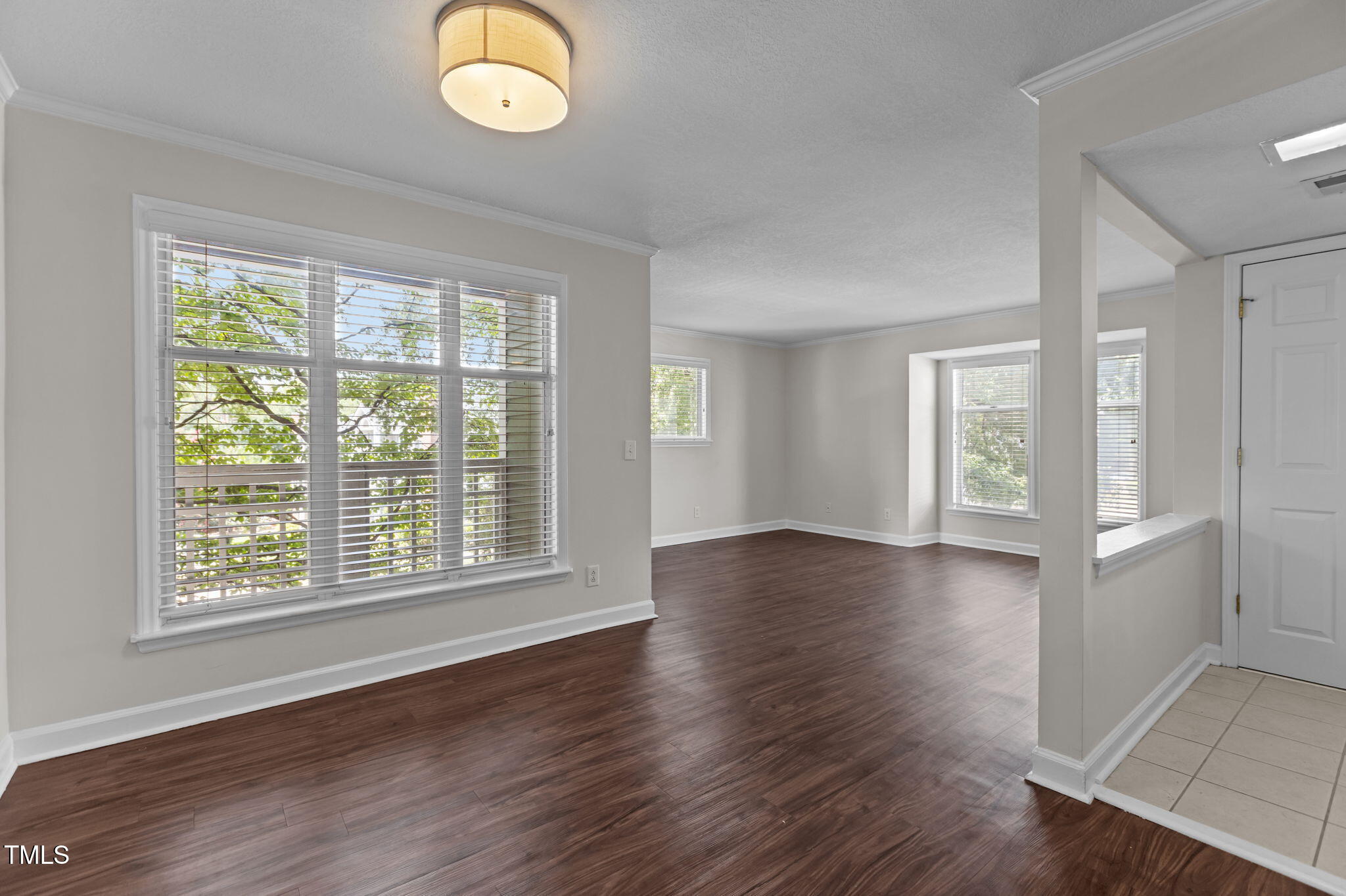 1011 Nicholwood Drive 209