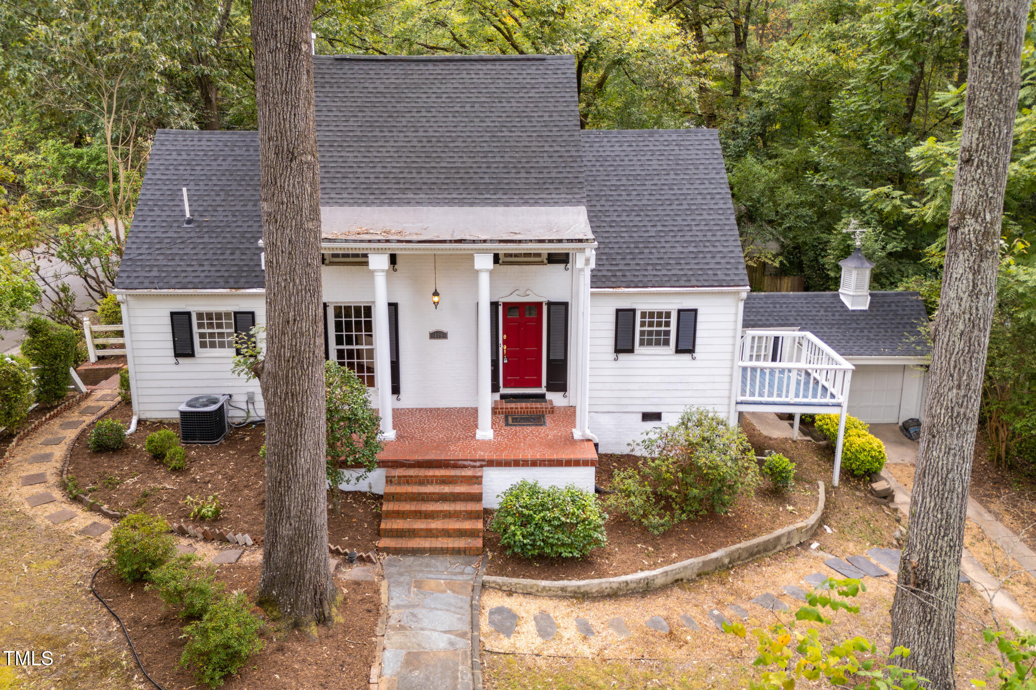 406 E Markham Avenue