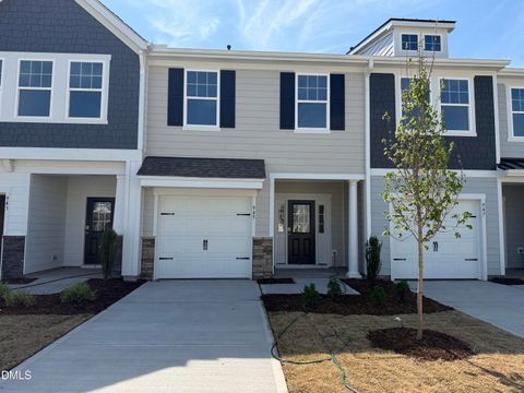 Photo of 945 Kensley Grove Lane, Fuquay Varina, NC 27526 (MLS # 10154644)