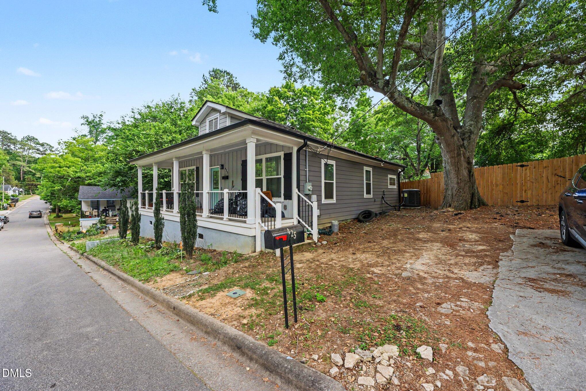425 E Stallings Street