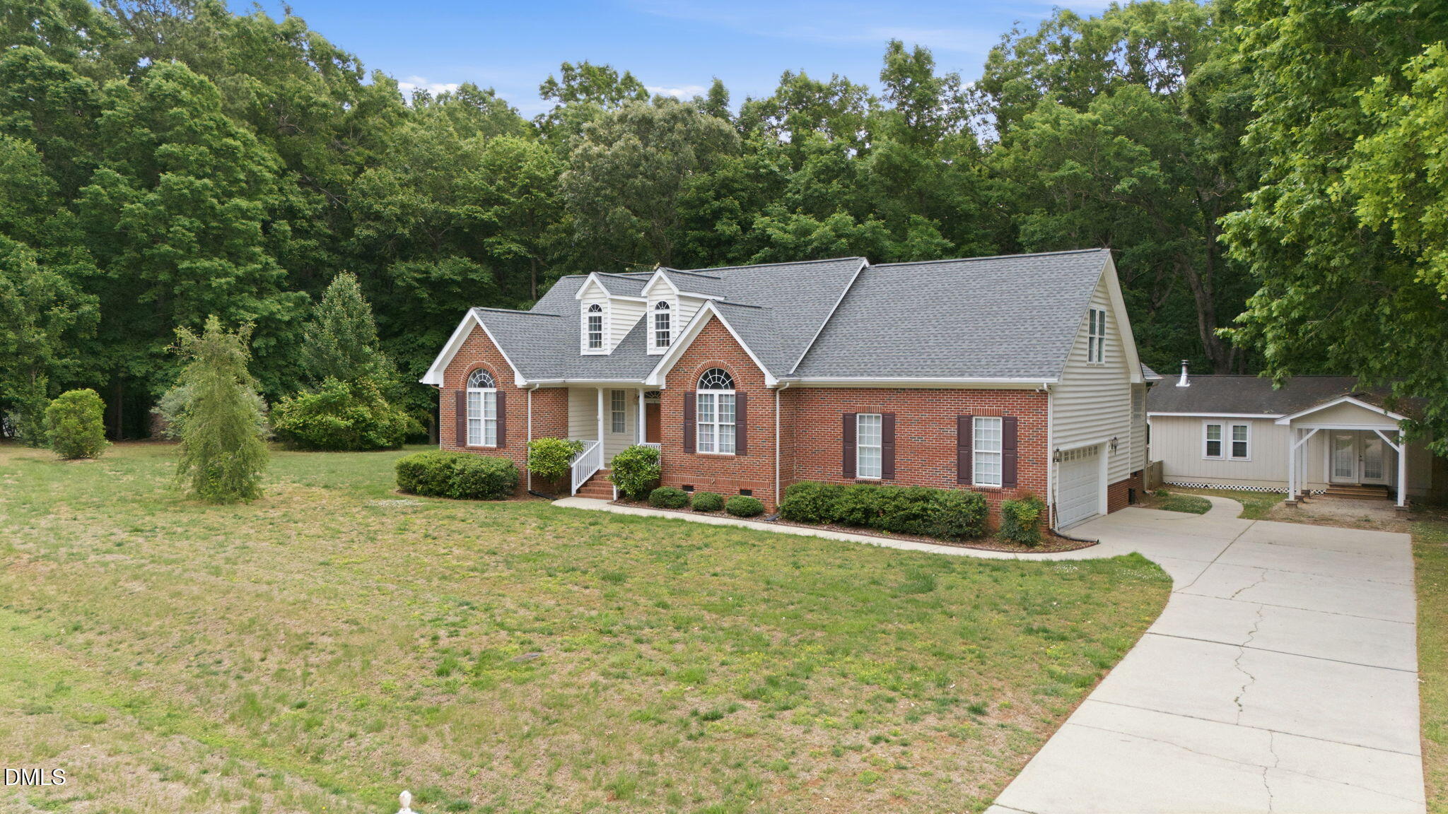 110 Canter Gable Place
