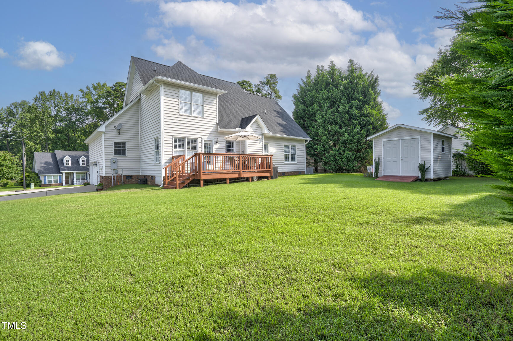 604 Woods Walk Lane