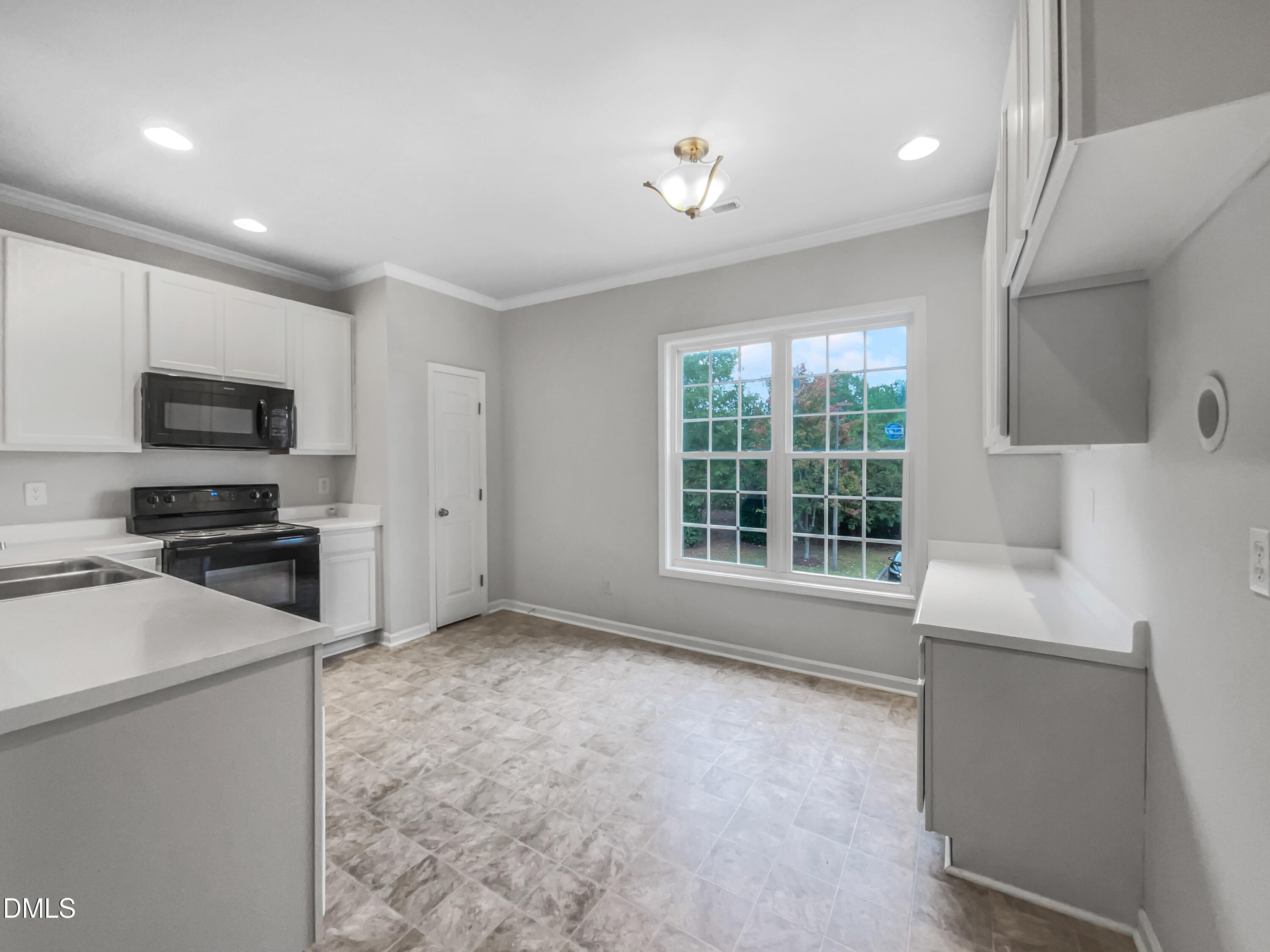 650 Ganyard Farm Way 6