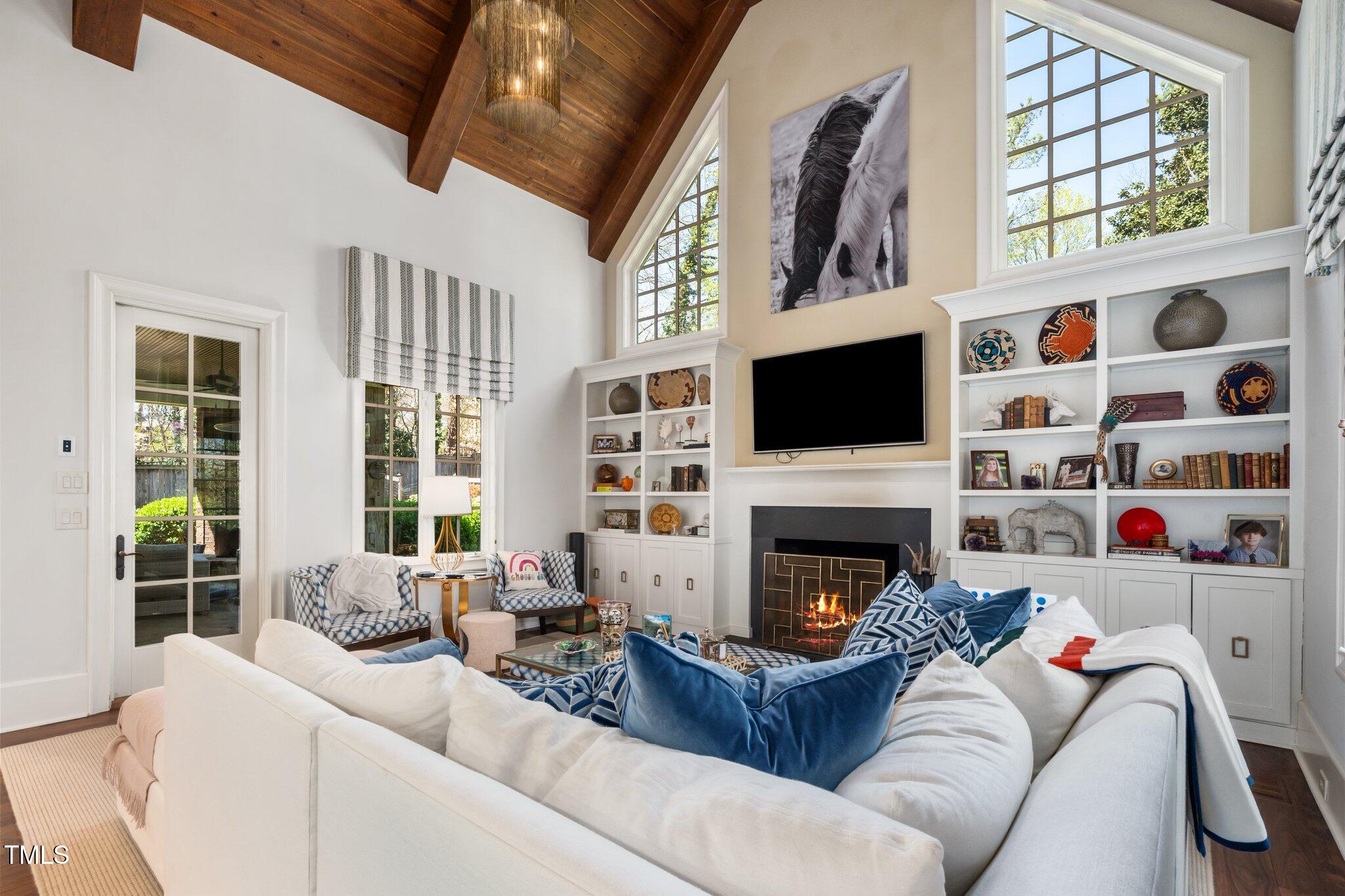 Raleigh, North Carolina 27608, United States, 5 Bedrooms Bedrooms, ,6 BathroomsBathrooms,Residential,Active,97570