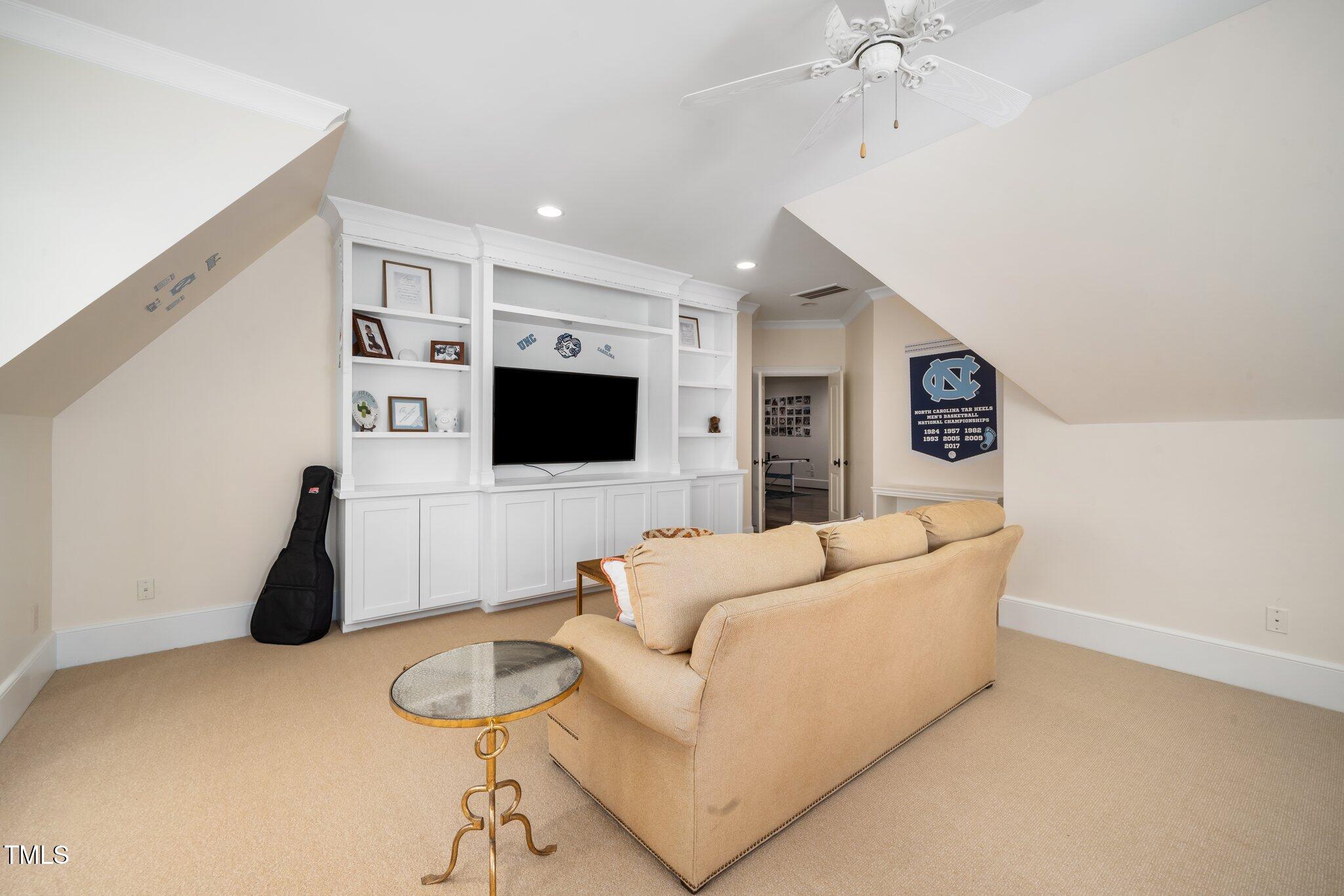 Raleigh, North Carolina 27608, United States, 5 Bedrooms Bedrooms, ,6 BathroomsBathrooms,Residential,Active,97570