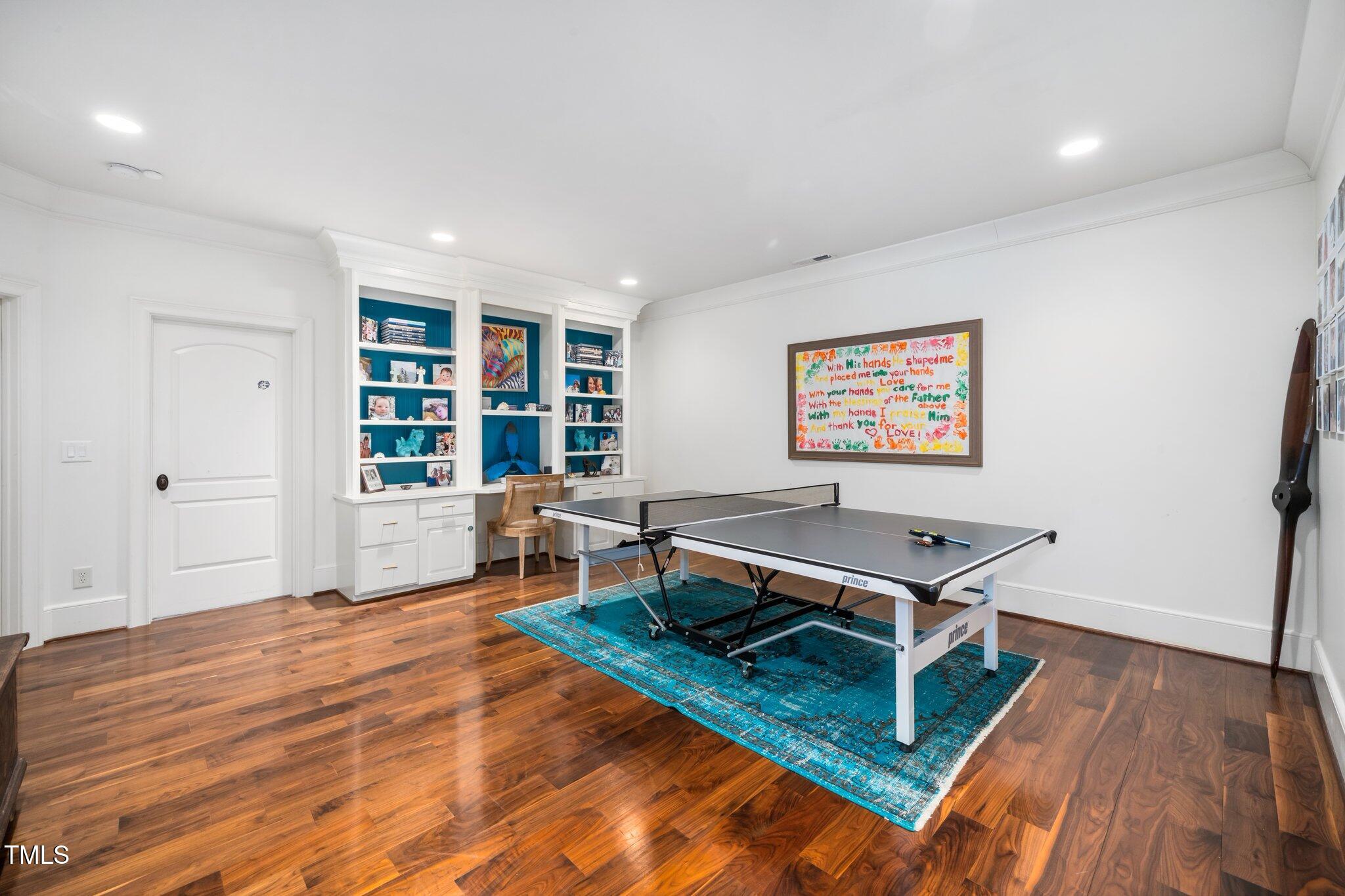 Raleigh, North Carolina 27608, United States, 5 Bedrooms Bedrooms, ,6 BathroomsBathrooms,Residential,Active,97570