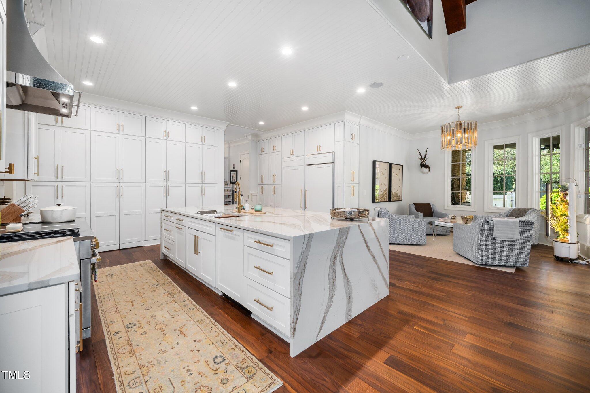 Raleigh, North Carolina 27608, United States, 5 Bedrooms Bedrooms, ,6 BathroomsBathrooms,Residential,Active,97570