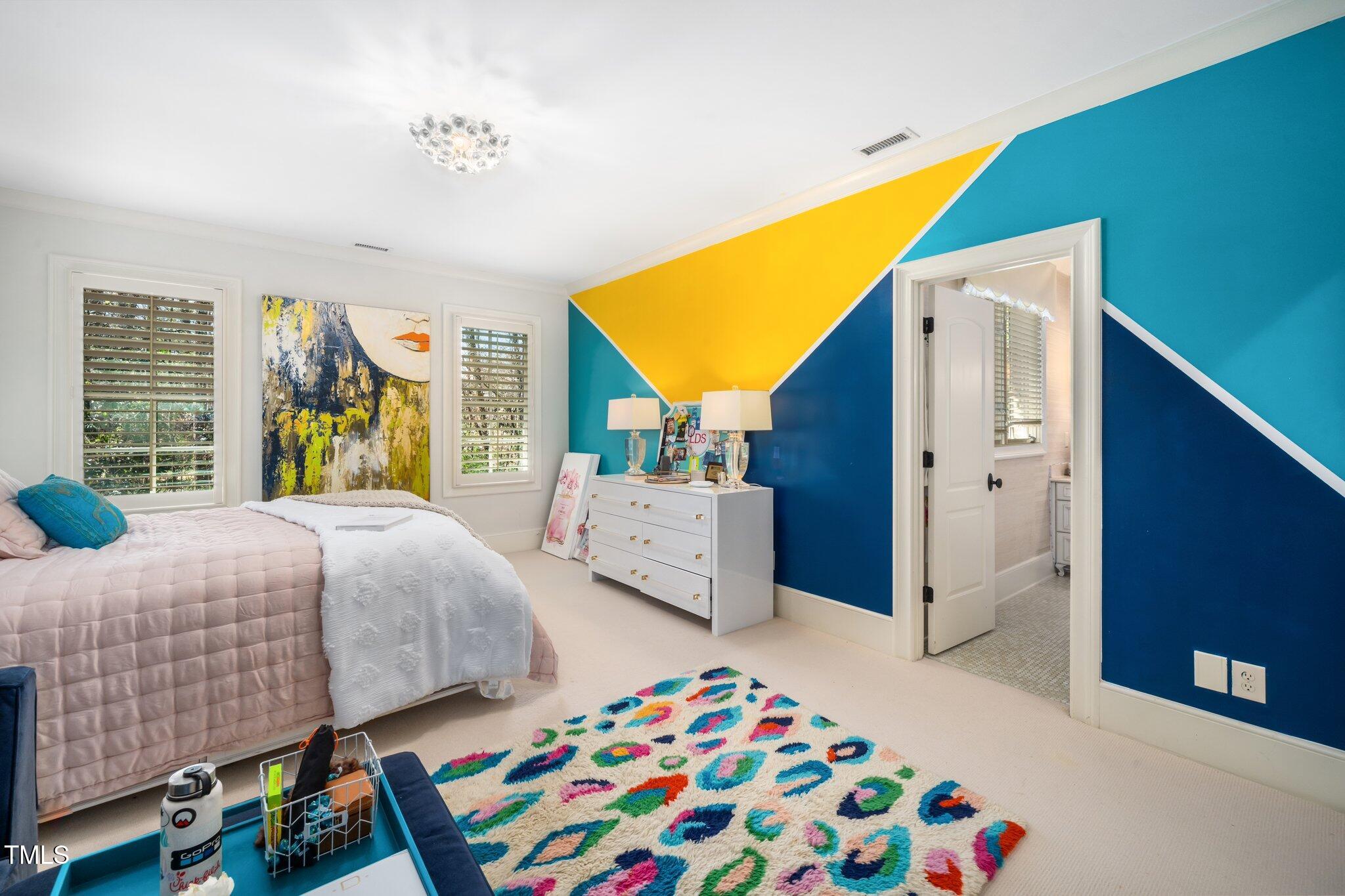 Raleigh, North Carolina 27608, United States, 5 Bedrooms Bedrooms, ,6 BathroomsBathrooms,Residential,Active,97570