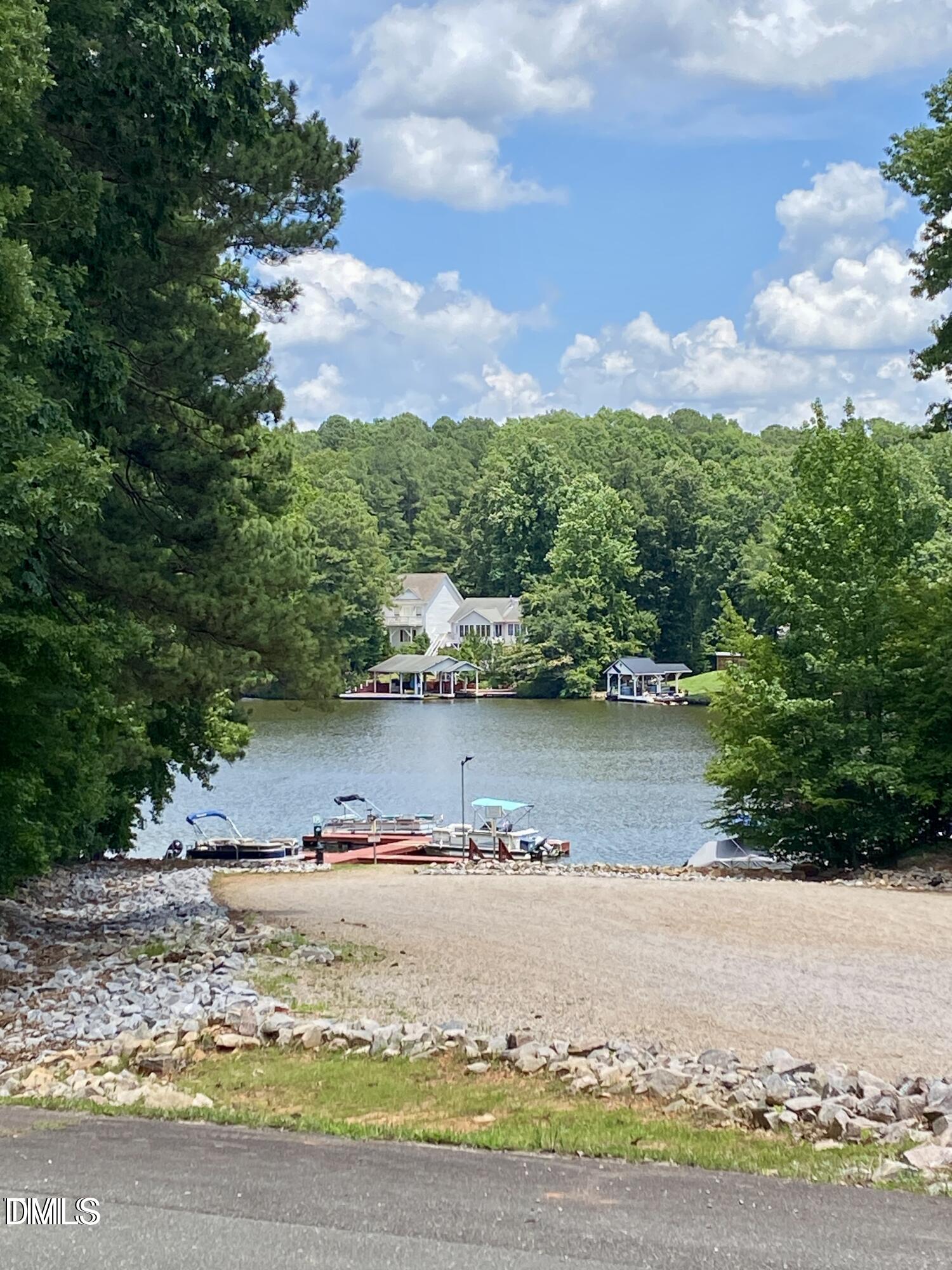 100-106 Cherokee Drive