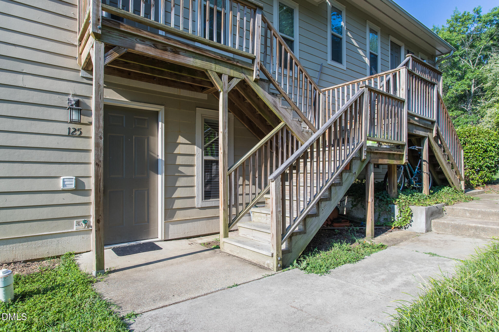 1513 E Franklin Street F-125