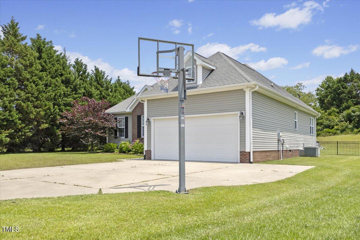 101 Hazel Ln Lane