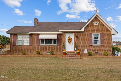 1752 Lee Johnson Road Dunn NC 28334
