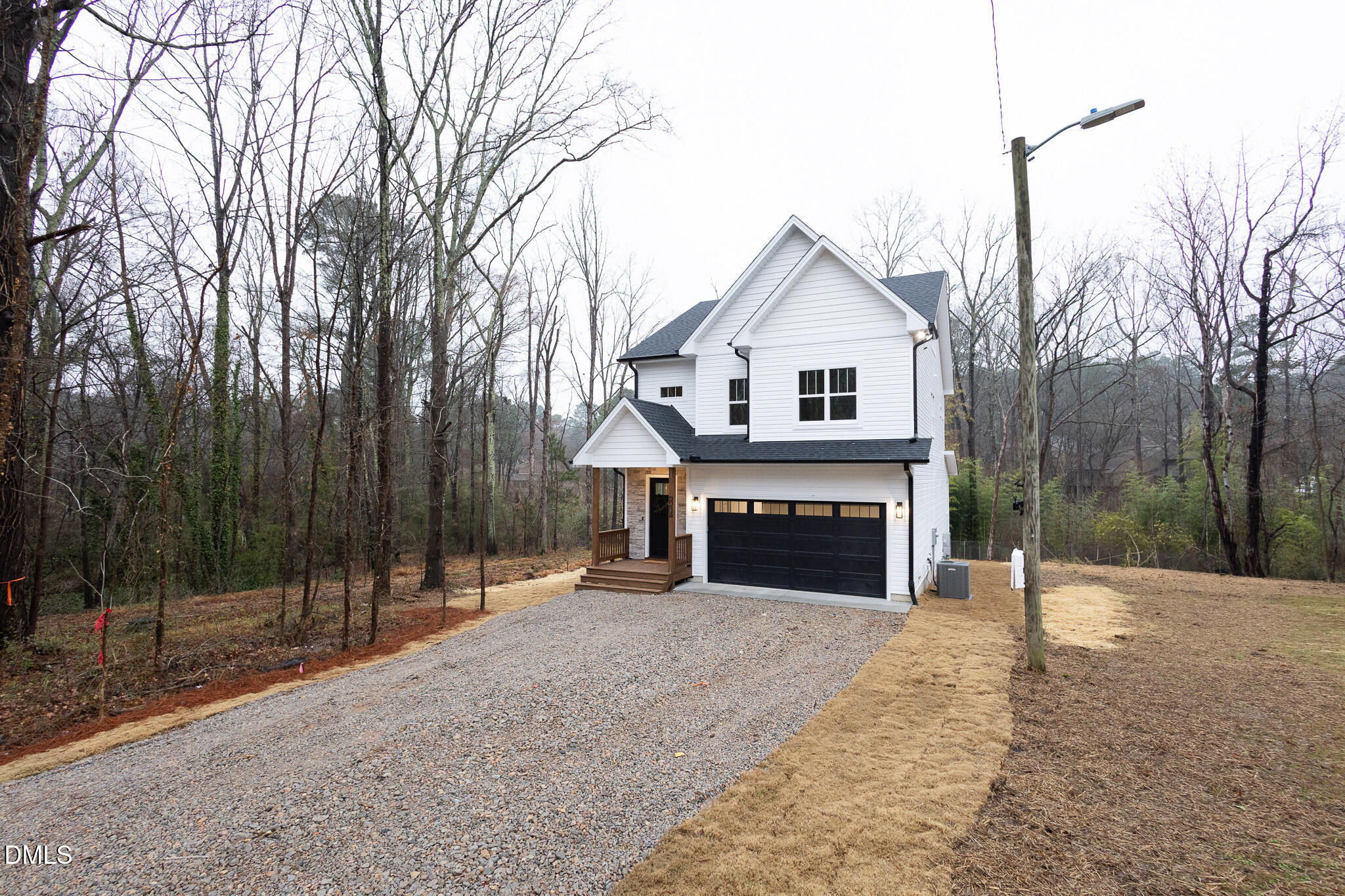 2214 N Oak Ridge Boulevard