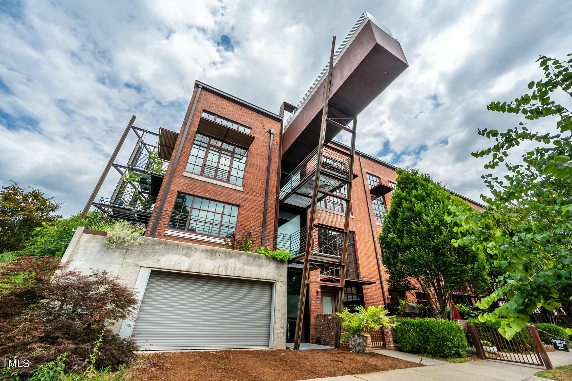 1880 Sissipahaw Way C100