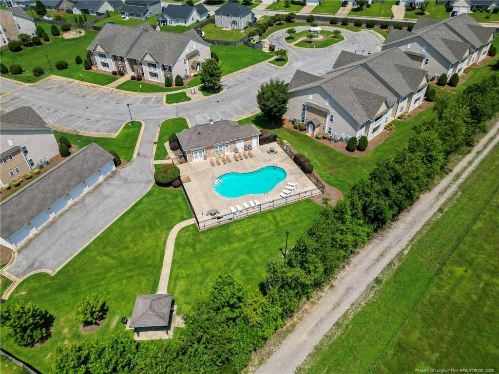1317 Kershaw Loop 228