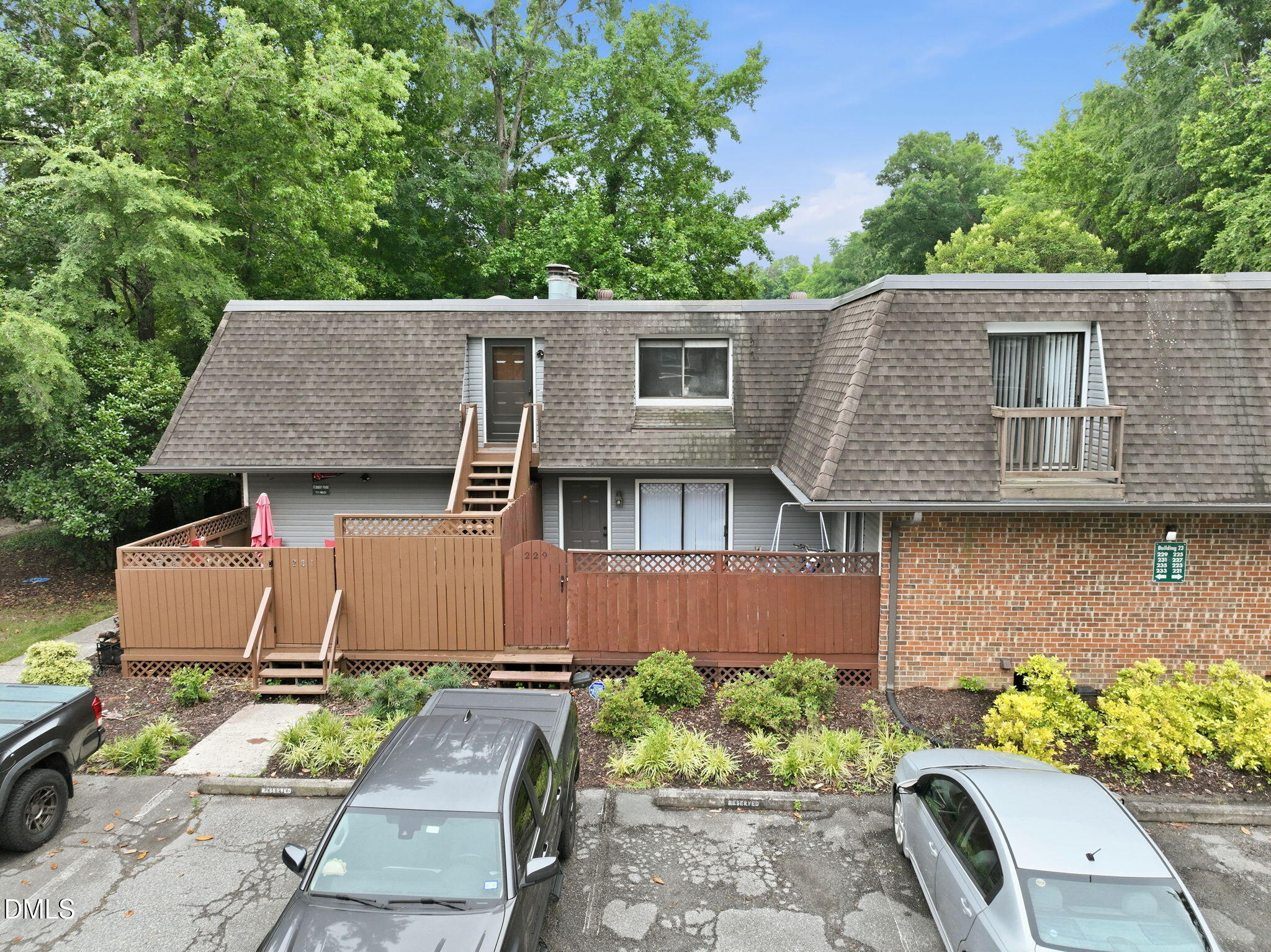 231 Summerwalk Circle