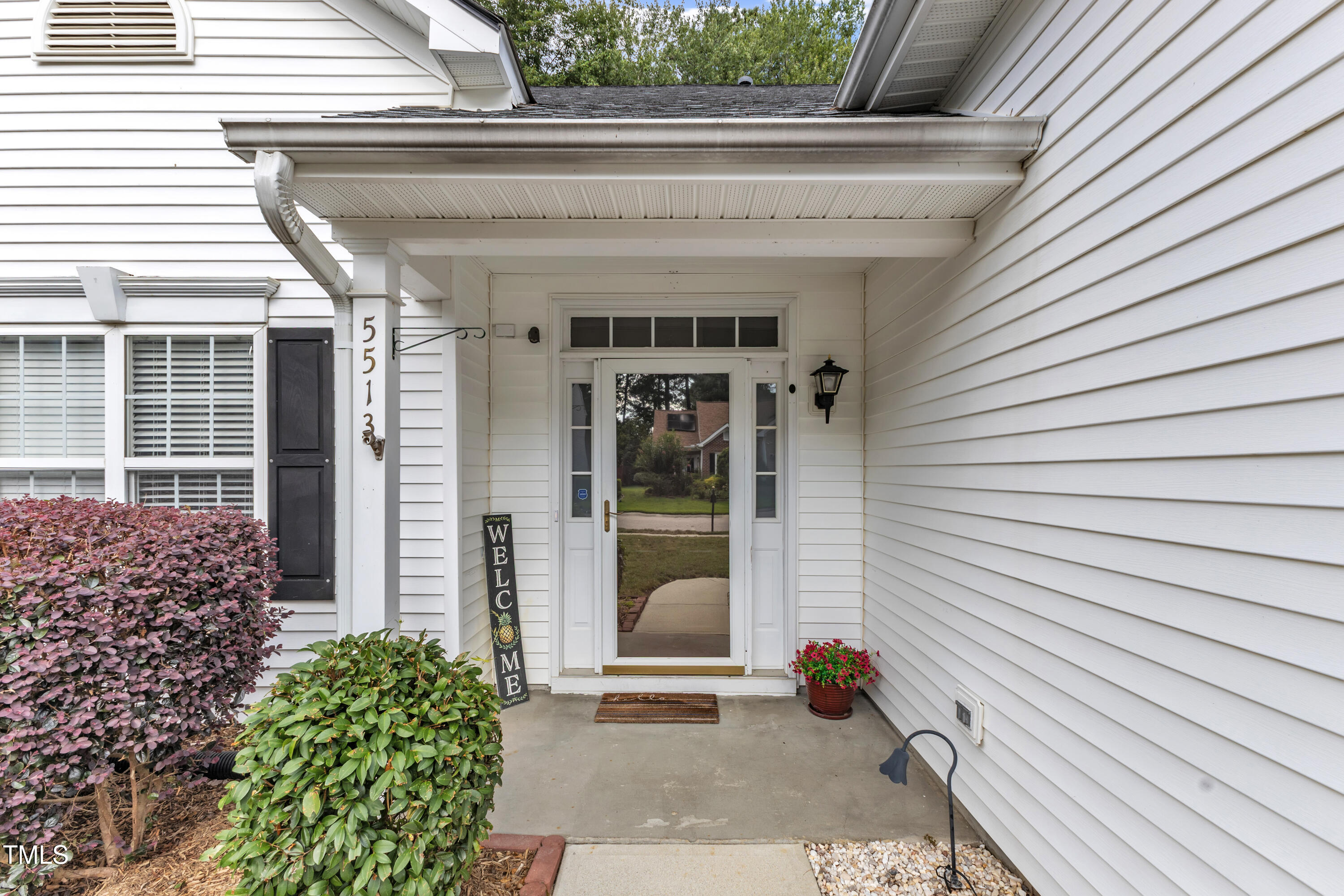 5513 Enoree Lane