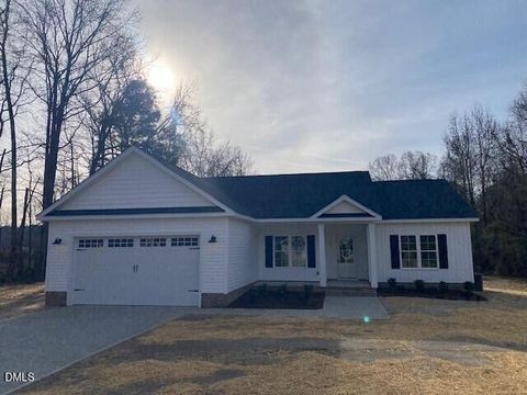 5322 Lloyd Road Lucama NC 27851