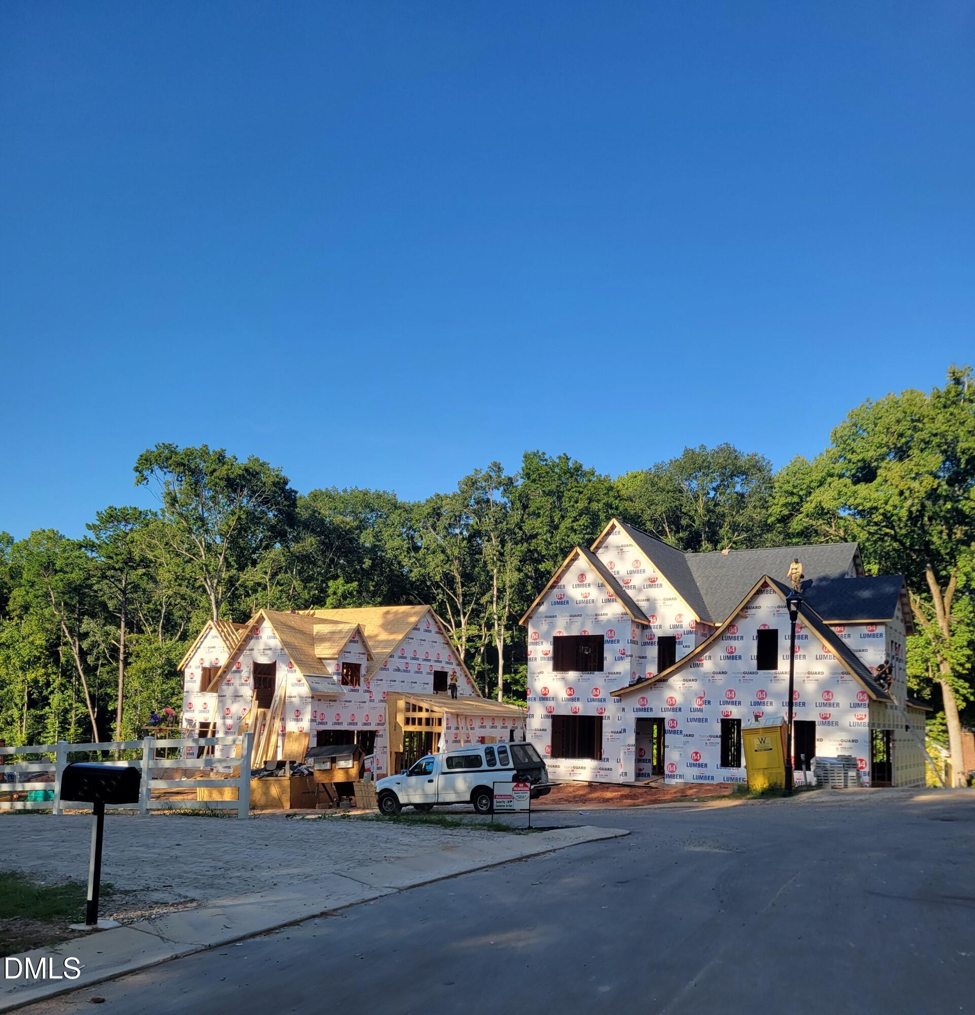 8713 Little Deer Lane