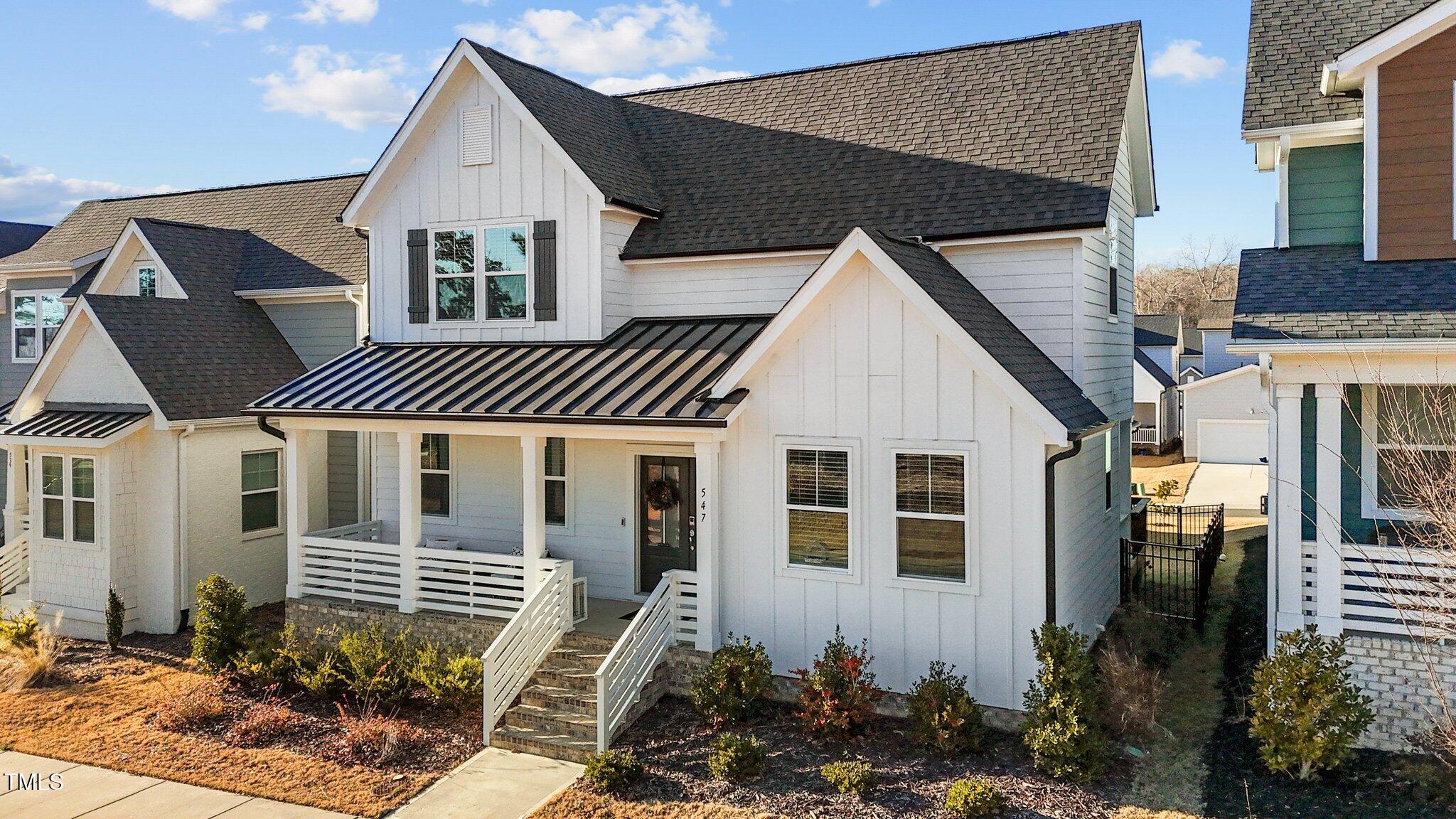 547 Vine Parkway