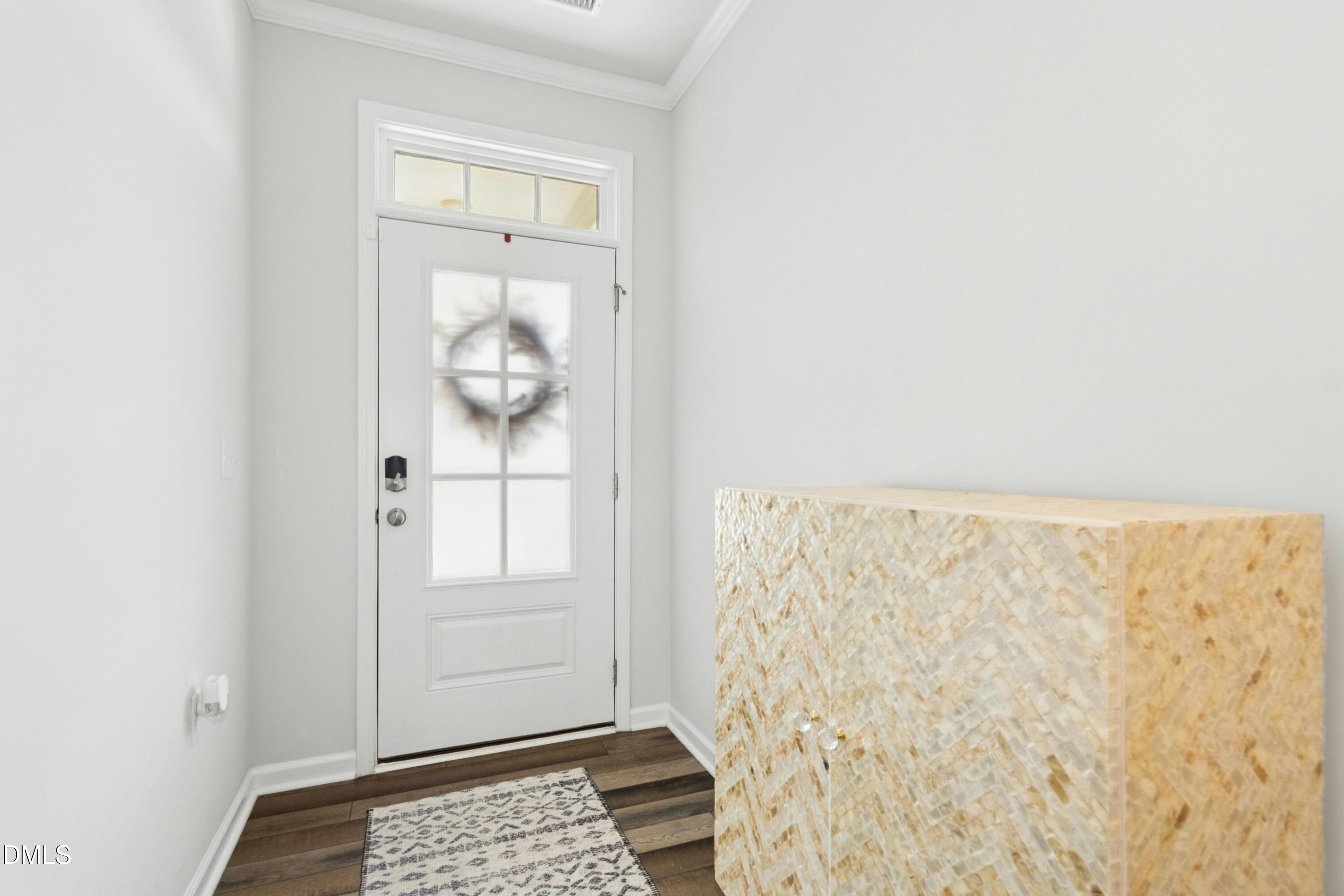 1657 White Rose Lane