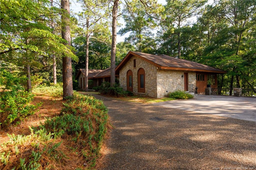 1205 Longleaf Drive